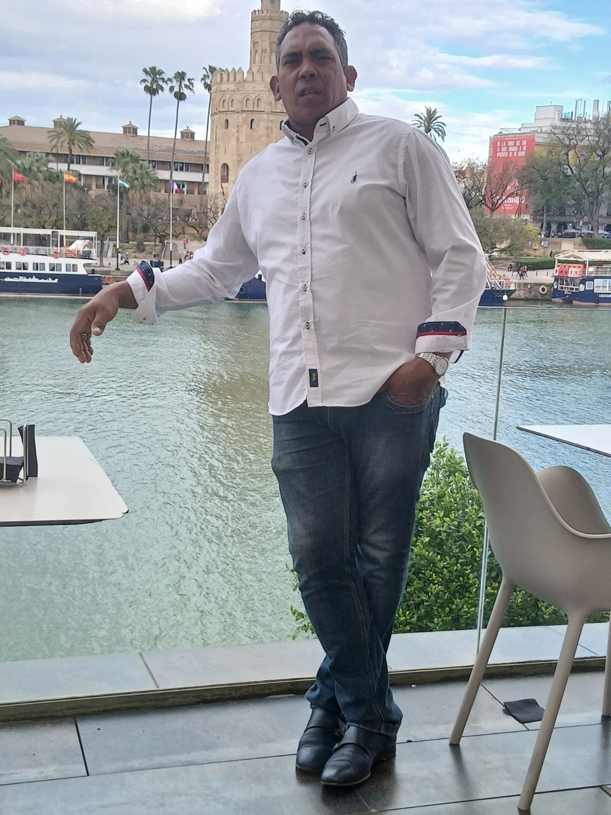 Eliezer Pérez en Sevilla